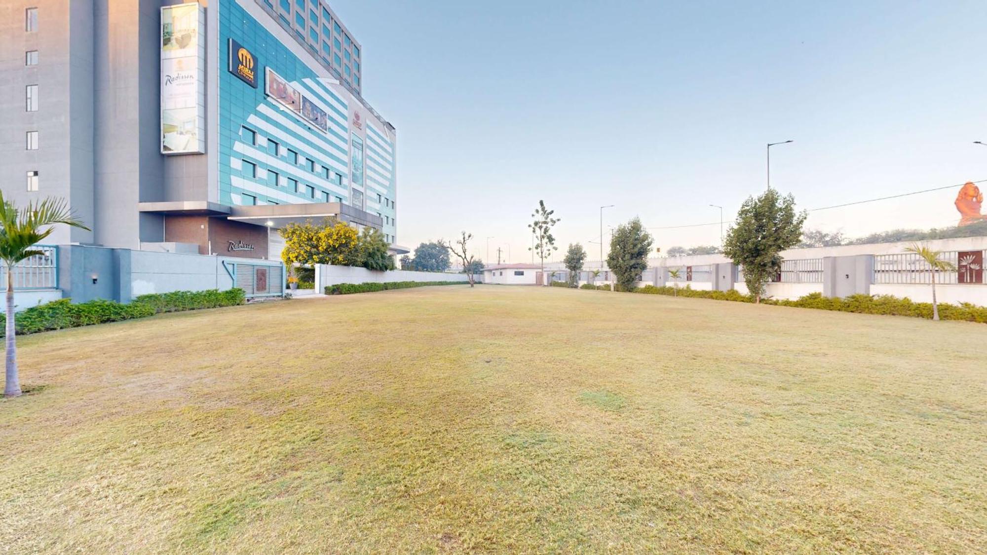 Radisson Hotel Nāthdwāra 外观 照片